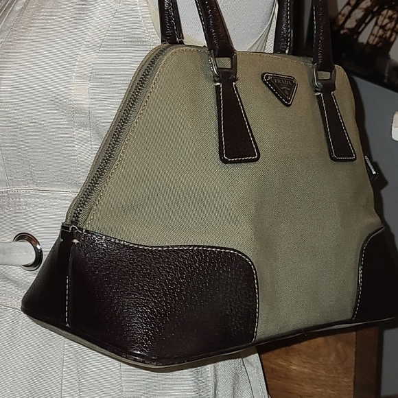 COPY - COPY - Auth. Prada handbag only - Picture 11 of 11